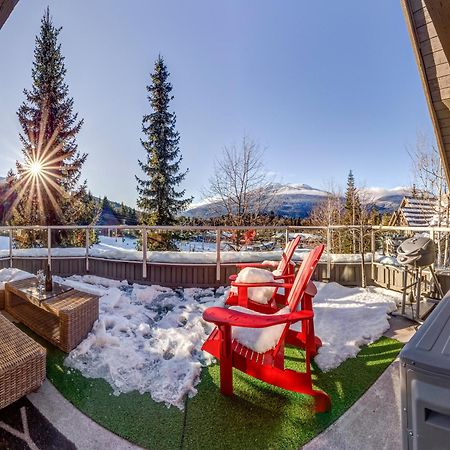 The Lookout Penthouse // A Luxe Suite In Whistler Zewnętrze zdjęcie