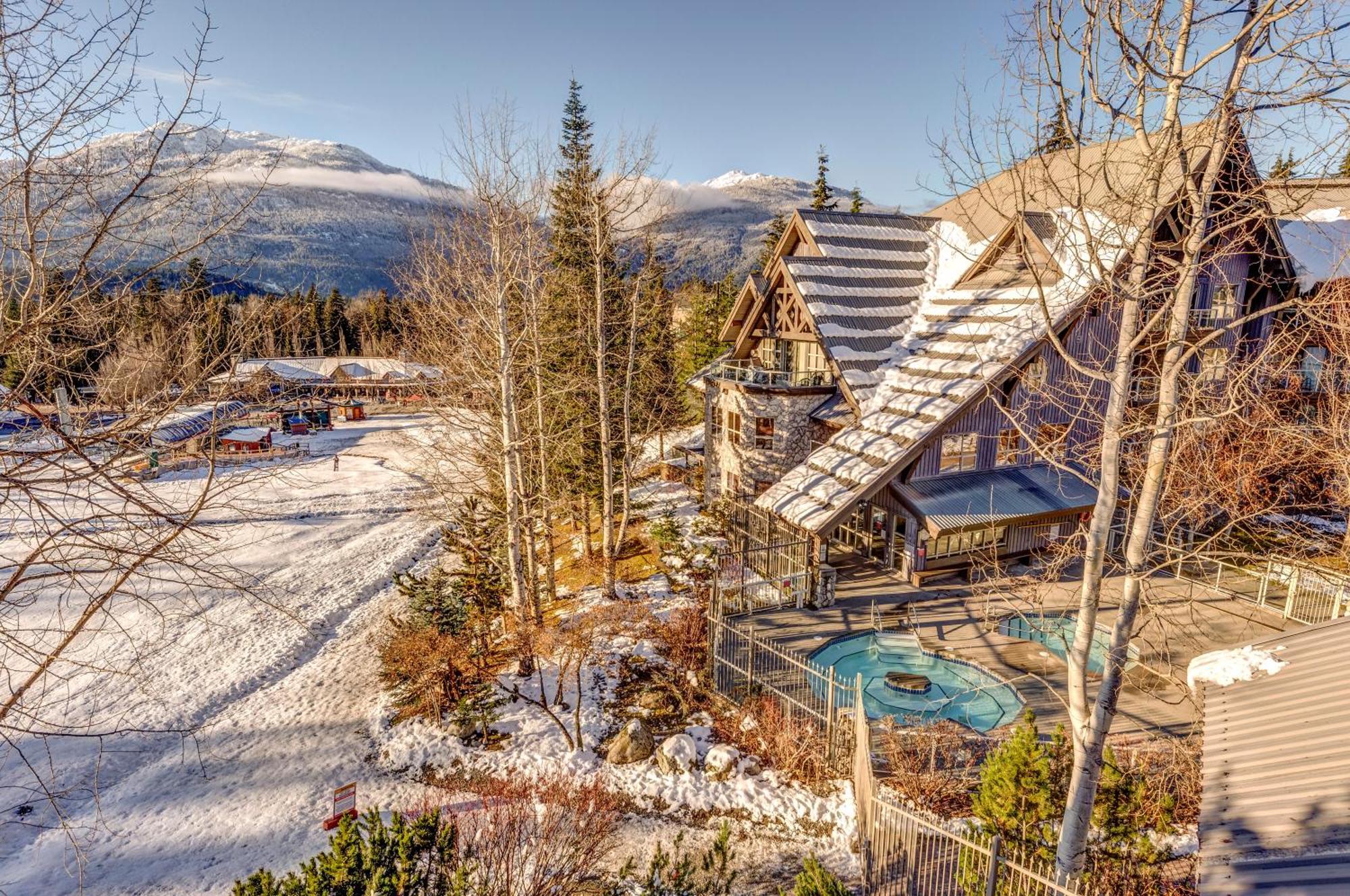 The Lookout Penthouse // A Luxe Suite In Whistler Zewnętrze zdjęcie