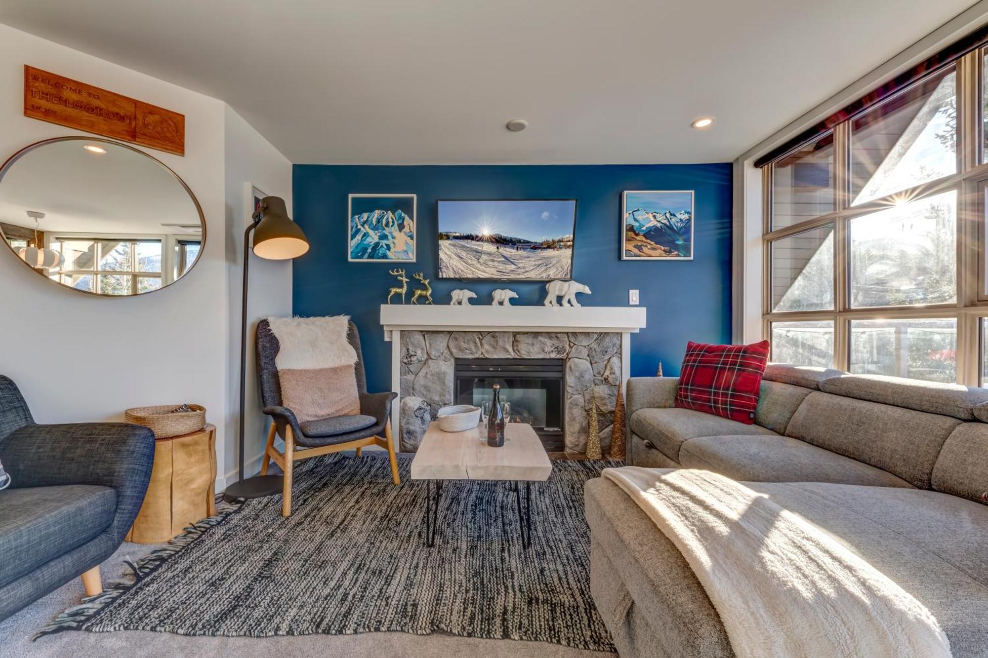 The Lookout Penthouse // A Luxe Suite In Whistler Zewnętrze zdjęcie