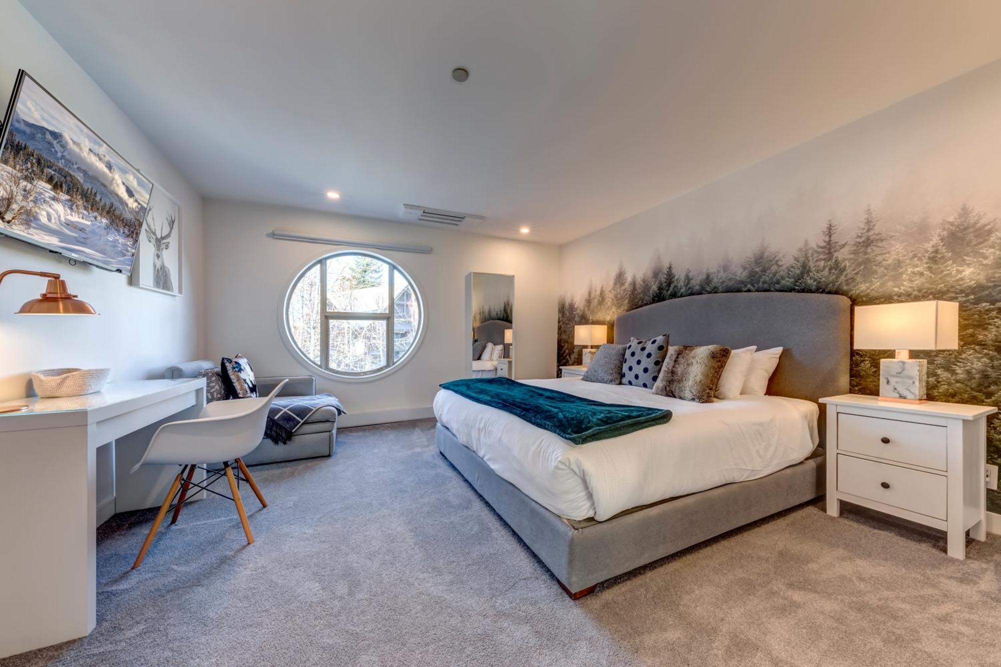 The Lookout Penthouse // A Luxe Suite In Whistler Zewnętrze zdjęcie