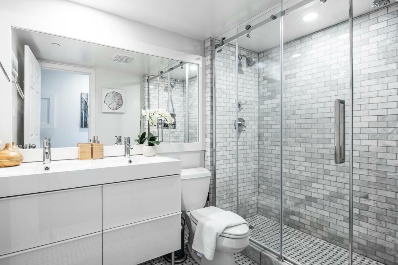The Lookout Penthouse // A Luxe Suite In Whistler Zewnętrze zdjęcie