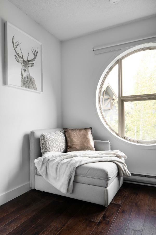 The Lookout Penthouse // A Luxe Suite In Whistler Zewnętrze zdjęcie